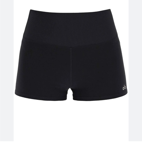 ALO Yoga Pants - ALO YOGA Soft Aura Short